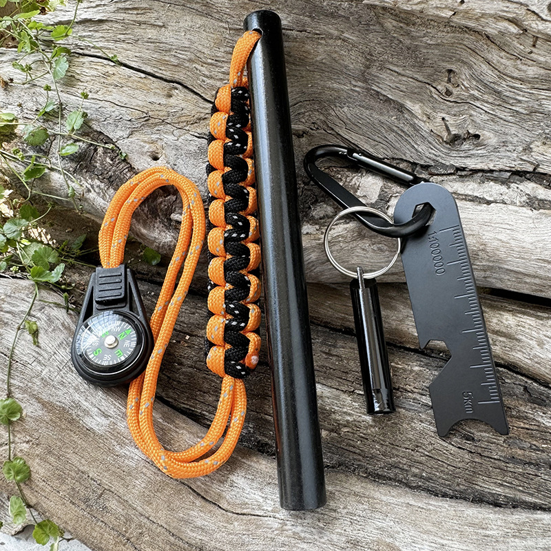 Bear Grylls Survival Fire Star - Ferro Rod Striker のレビューと価格