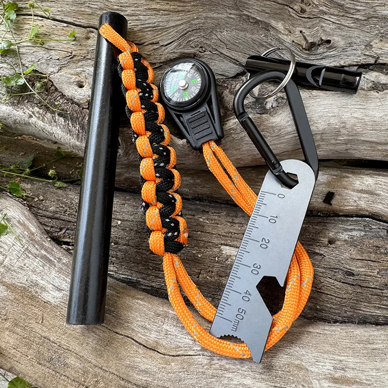 Bear Grylls Survival Fire Star - Ferro Rod Striker のレビューと価格