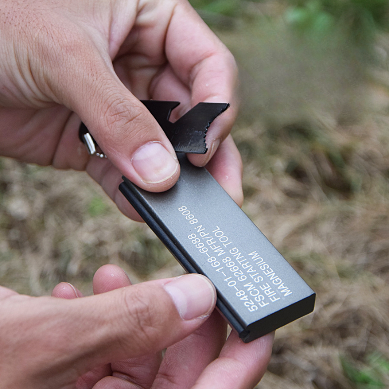Waterproof Magnesium Flint & S - Ferro Rod Striker のレビューと価格