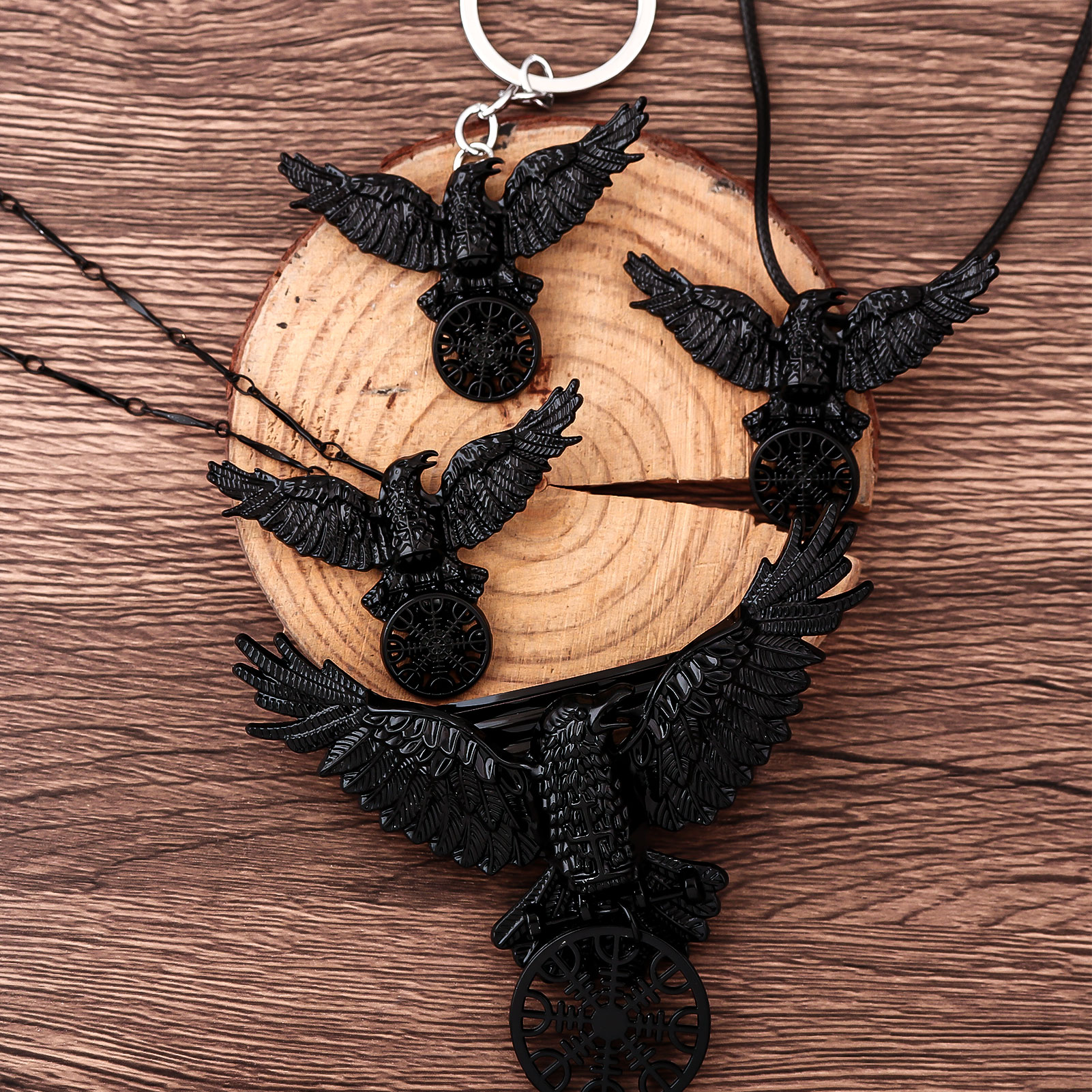 Vintage Viking Black Crow Neck - Compass Keychain Mini のレビューと価格