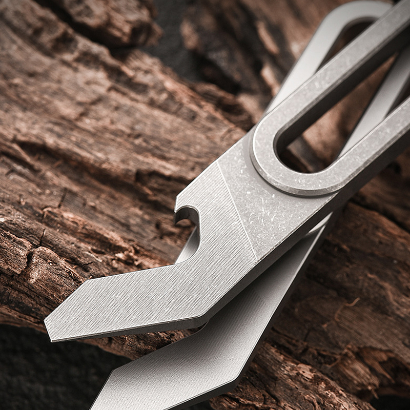 Titanium Alloy Multifunctional - Titanium Pry Bar のレビューと価格