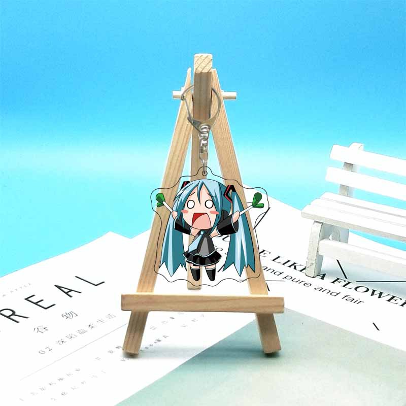 Hatsune Miku Anime Acrylic Cut - Carabiner Keychain のレビューと価格